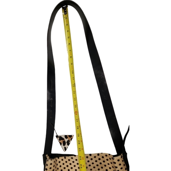 Marie Turnor Leather Crossbody Bag - Picture 3 of 16